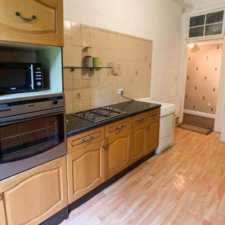 Large Glasgow South Family Home - Free Parking Esterno foto