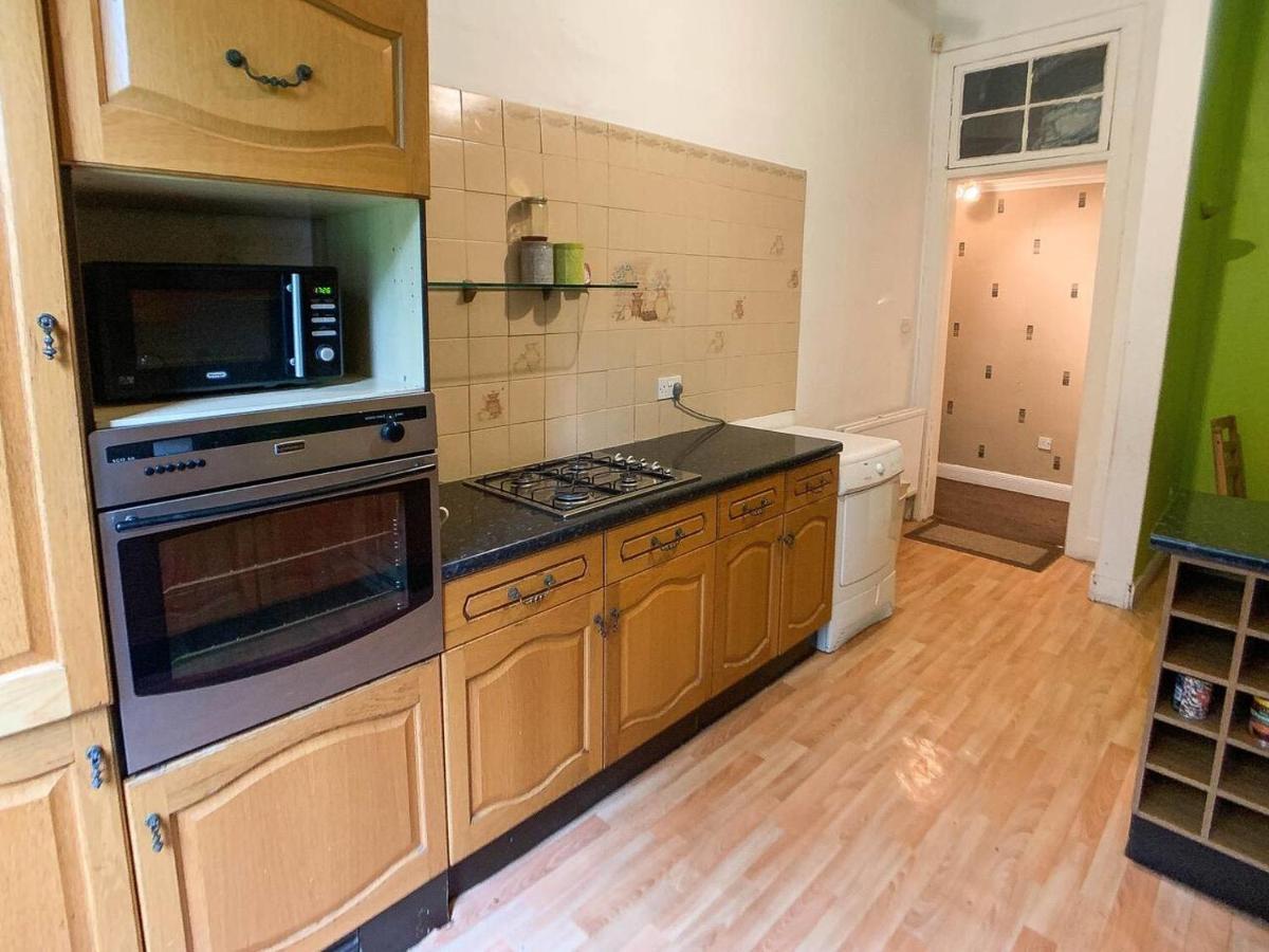 Large Glasgow South Family Home - Free Parking Esterno foto